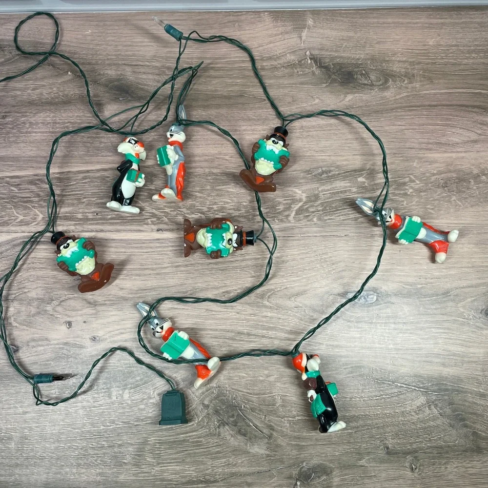Vintage 1997 Looney Tunes Bugs Bunny Taz Sylvester Christmas Lights Set of 8